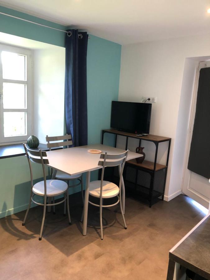 Chez Fabrice Bed & Breakfast Le Pertuis Bagian luar foto