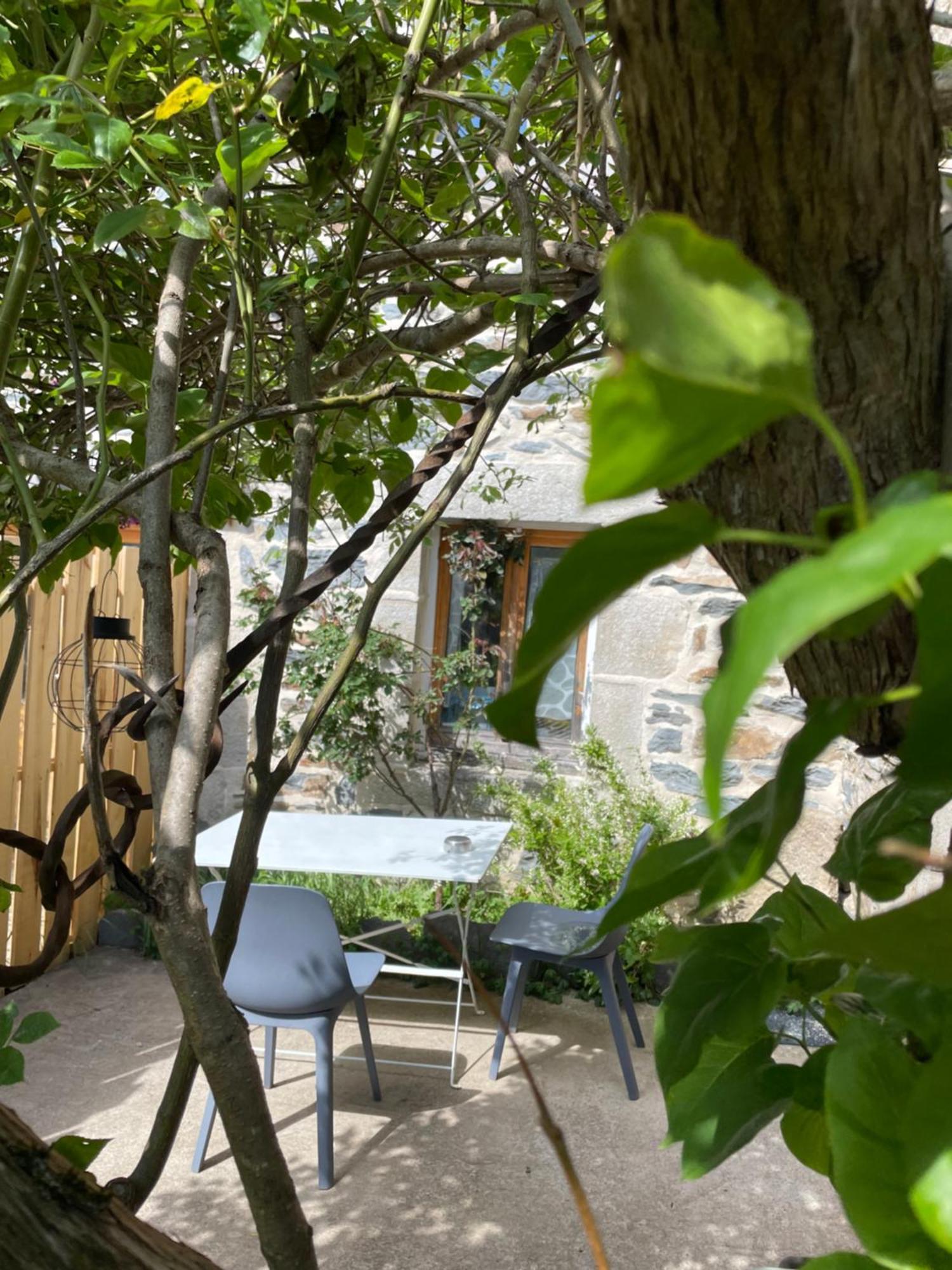 Chez Fabrice Bed & Breakfast Le Pertuis Bagian luar foto